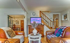 Family Summer Home In The Eastern Townships